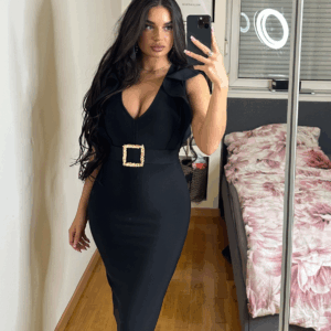 Fodros vállú alakformáló ruha